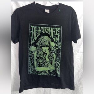 Deftones Graphic Tee - Black and Green Womens size small